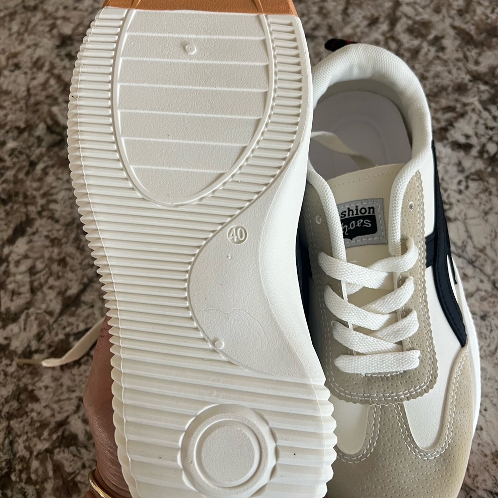 Fashion sneakers